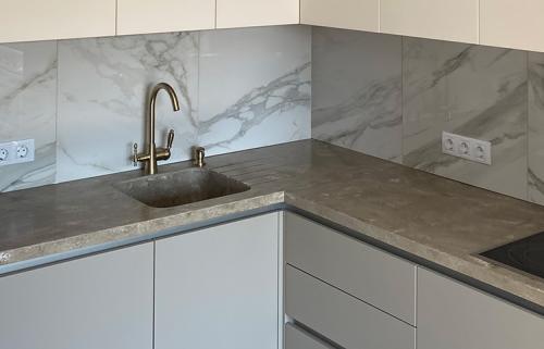 Угловая кухня 2 на 1.5: современный дизайн для компактной кухни 02