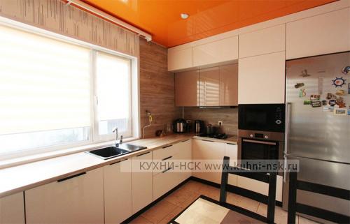 Угловая кухня 2 на 1.5: современный дизайн для компактной кухни 04