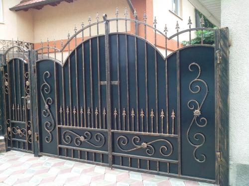 Входная калитка. Калитка для дачи — инструкция по изготовлению стильных конструкций (95 фото-идей)