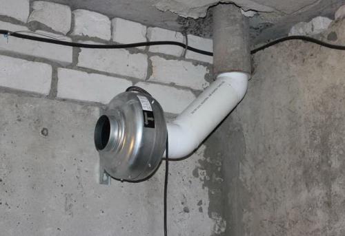 Как обеспечить надлежащую вентиляцию при хранении автомобиля в гараже. Нужна ли вентиляция в отапливаемом или неотапливаемом гараже зимой