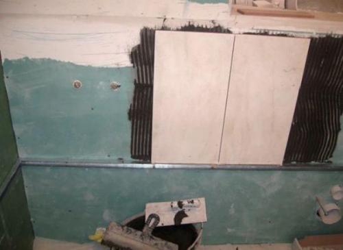 Почему трескается плитка на гипсокартоне. Почему кафель на гипсокартоне не будет держаться