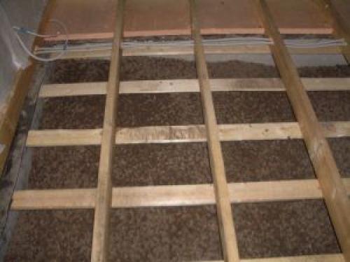 Какие инструменты необходимы для установки лаг пола в деревянном доме