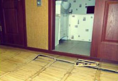 Как определить, насколько серьезно намок паркет. Что такое влагостойкость и водостойкость