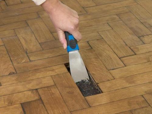 Можно ли выровнять паркет самому, или нужен специалист. Как выровнять перепад уровня на уложенном паркетном полу