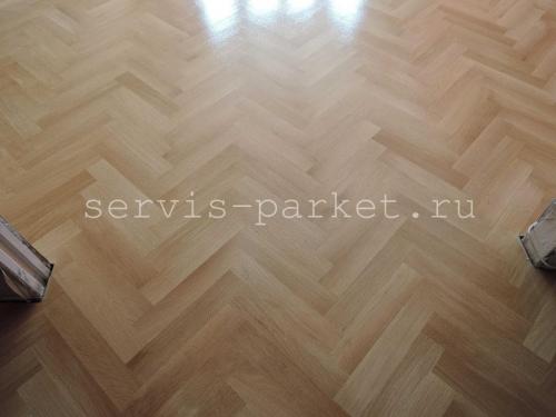 Какие материалы используются для ремонта паркета после попадания воды