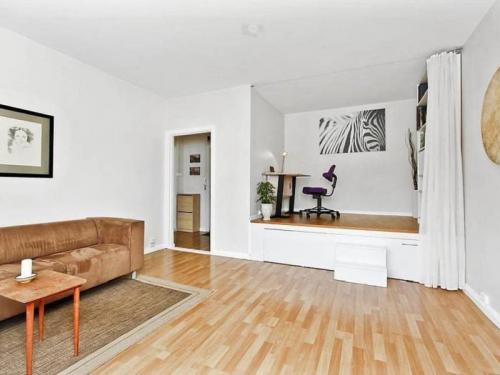 Однокомнатная квартира с нишей планировка. Интерьер комнаты с нишей