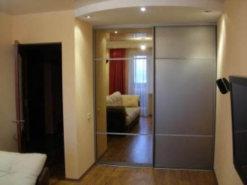 Дизайн однокомнатной квартиры с нишей для кровати. Варианты использования 01