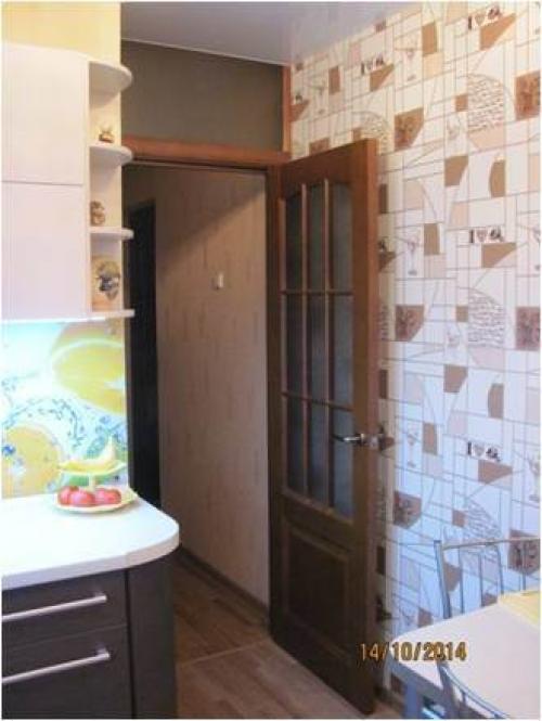 Кухня в бежевых тонах с коричневым. Сочетание бежевого с другими цветовыми решениями 17