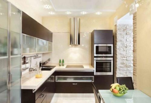 Бежевая кухня с коричневой столешницей. Особенности коричнево-бежевой гаммы. Плюсы и минусы