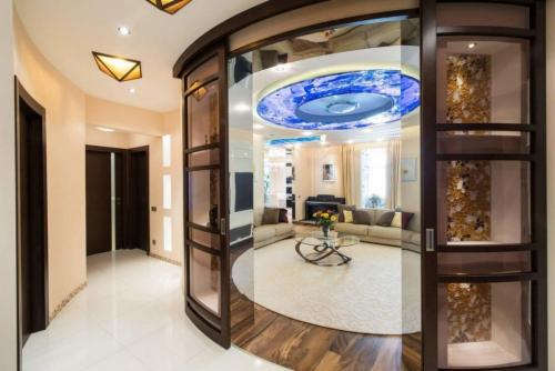 Перегородка в студии и однокомнатной квартире. Раздвижная