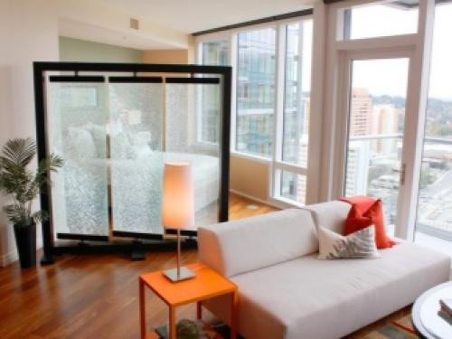 Мебель в дизайне однокомнатной квартиры с детьми. Как правильно организовать пространство? 11