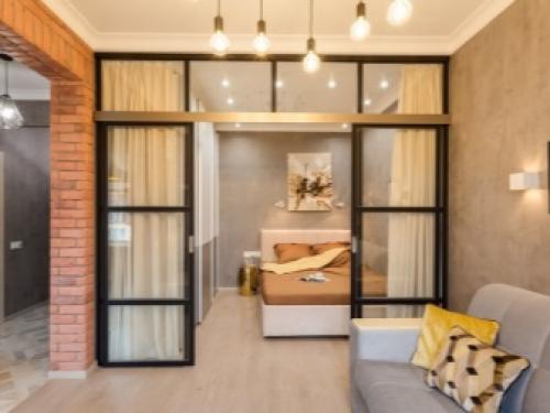 Мебель в дизайне однокомнатной квартиры с детьми. Как правильно организовать пространство? 10