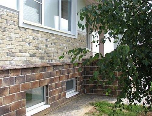 Как обеспечить защиту фундамента от влаги и коррозии с помощью плитки для облицовки. Цокольная плитка