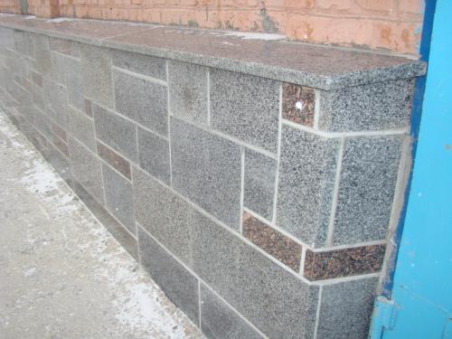 Какие факторы влияют на выбор плитки для облицовки фундамента. Плитка цокольная для фасадов, ее виды и как оформлять