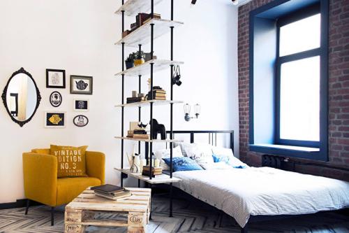 8 удачных способов зонирования в однушке. Зонирование однокомнатной квартиры (однушки и студии): классные примеры разделения комнаты на две зоны, спальню и гостиную 21