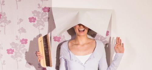 Можно ли поклеить новые обои на старые. Особенности поклейки обоев на старые