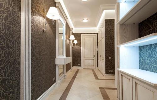 Преимущества отказа от обоев в прихожей: как сэкономить время и деньги 11