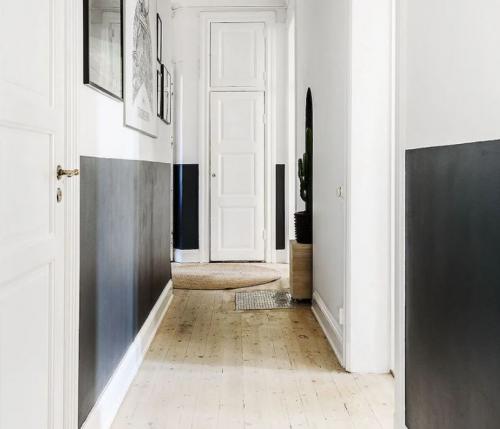 Переосмысление пространства: как превратить узкий коридор в уютную зону отдыха 13