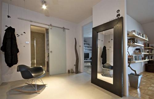 Стильные и практичные решения для отделок стен в прихожей и коридоре 08