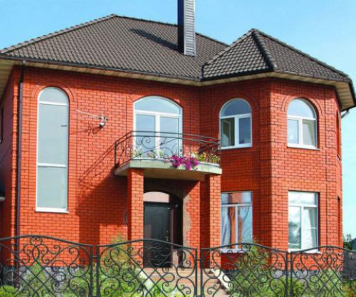 Дом из газобетона и кирпича. Дом из кирпича и газобетона: какой материал лучше выбрать для строительства?