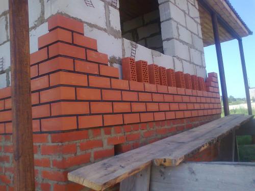 Как обложить дом кирпичом своими руками. Технология облицовки дома кирпичом своими руками