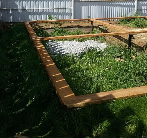 Первый венец дома из профилированного бруса. Сборка дома из бруса – укладка первого венца и стен