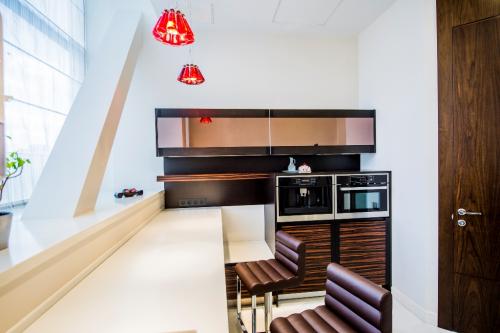 Как обустроить рабочее место в маленькой квартире: советы по организации пространства 04 Как обустроить рабочее место в маленькой квартире: советы по организации пространства 04