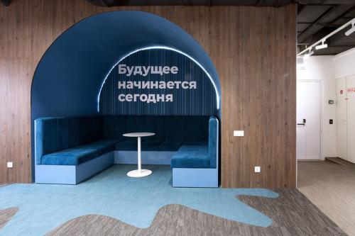Маленькие белые кабинеты для на участке: как обустроить уютное пространство 03 Маленькие белые кабинеты для на участке: как обустроить уютное пространство 03