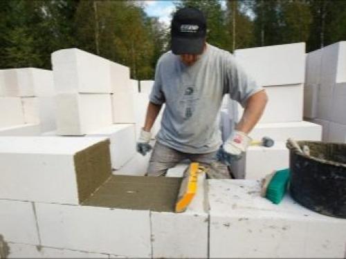 Как построить дом из пеноблоков и кирпича. 15 Фев Дома из пеноблоков с облицовкой кирпичом 11