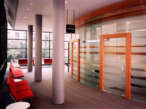 Как организовать уютный домашний кабинет в маленькой квартире 07 Как организовать уютный домашний кабинет в маленькой квартире 07