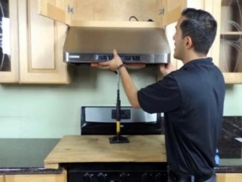 Как правильно сделать вентиляцию на кухне с вытяжкой. Зачем нужна вентиляция на кухне 03 Как правильно сделать вентиляцию на кухне с вытяжкой. Зачем нужна вентиляция на кухне 03