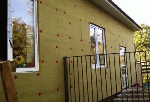 Каменная вата для утепления стен. Свойства, виды и характеристики каменной ваты