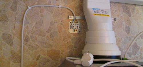 Как подключить вытяжку без розетки. Способы подключения вытяжки к электросети