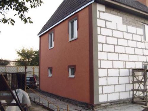 Как оформить фасад и внутренние помещения дома из пенобетонных блоков. Как выполняется наружная отделка стен из пеноблока?