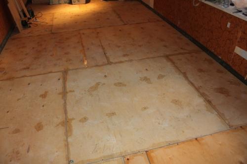 Лаги для пола в квартире. Звукоизоляция пола в квартире (пол на лагах)