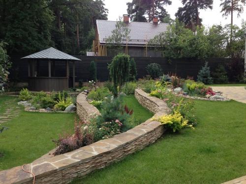 Ландшафтный дизайн маленького участка. Ландшафтный дизайн маленького дачного участка — ТОП-180 фото + красивые идеи и варианты оформления. Планировка и зонирование пространства 20 Ландшафтный дизайн маленького участка. Ландшафтный дизайн маленького дачного участка — ТОП-180 фото + красивые идеи и варианты оформления. Планировка и зонирование пространства 20