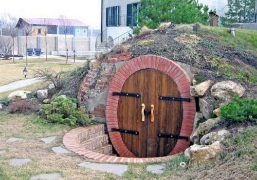 Погреб в доме плюсы и минусы. Что лучше построить: погреб под домом или отдельно