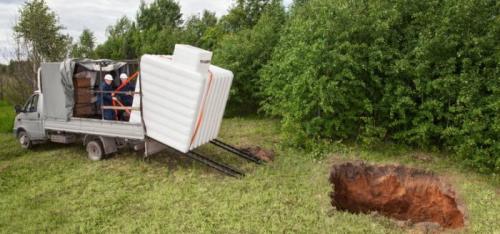 Мини-погреб в доме. Пластиковый погреб своими руками: достойная альтернатива или баловство?