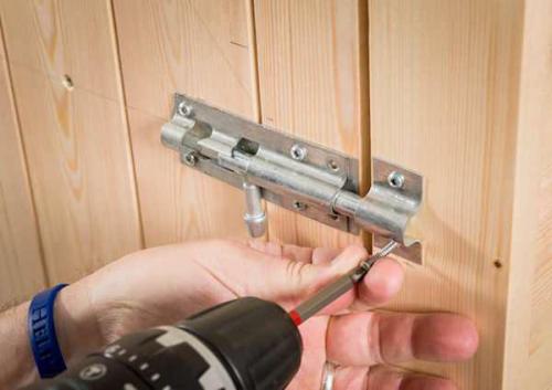 Как сделать ремонт в квартире женщине самой. С чем в ремонте квартиры в состоянии справится женщина самостоятельно