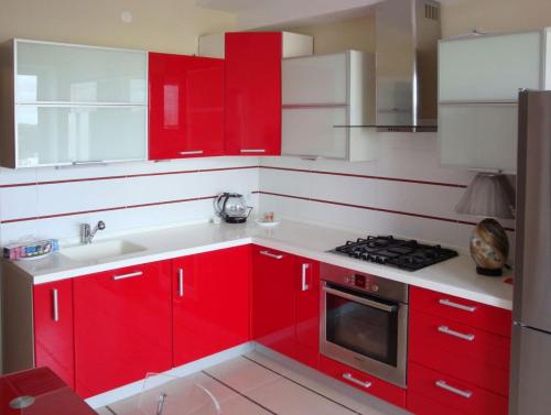 Рабочая зона на кухне высота. Какой должна быть высота фартука на кухне от пола и столешницы