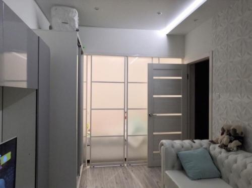 Простой, но очень симпатичный ремонт в однокомнатной квартире. 04