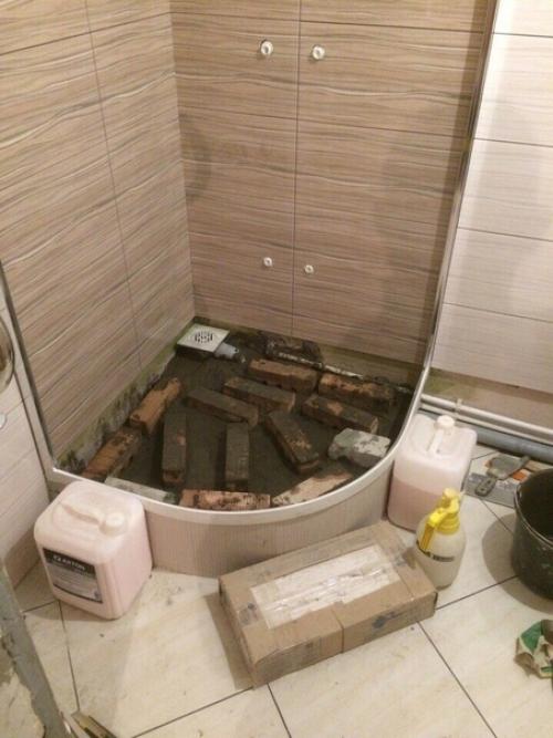 Сделал ремонт в душе своими руками, это моя первая работа, строго не судите. 04