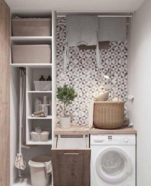 Удобные ящички и ниши в санузле для хранения различных мелочей.