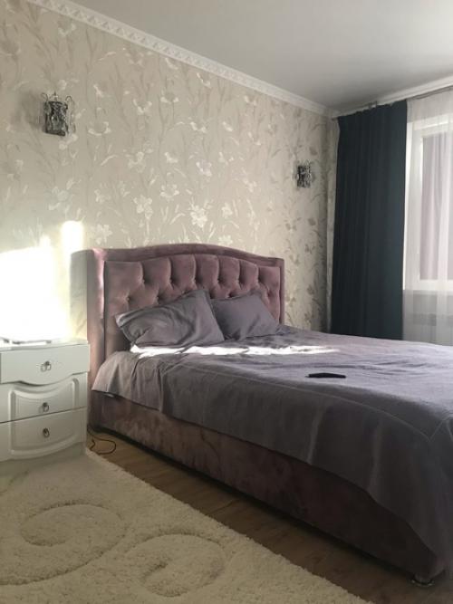 Купил себе квартиру во вторичке с готовым ремонтом, то есть заселяйся и живи. 03