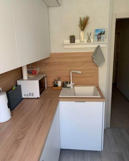 Вложили в эту кухню не только кучу денег и времени, а ещё и душу. 02