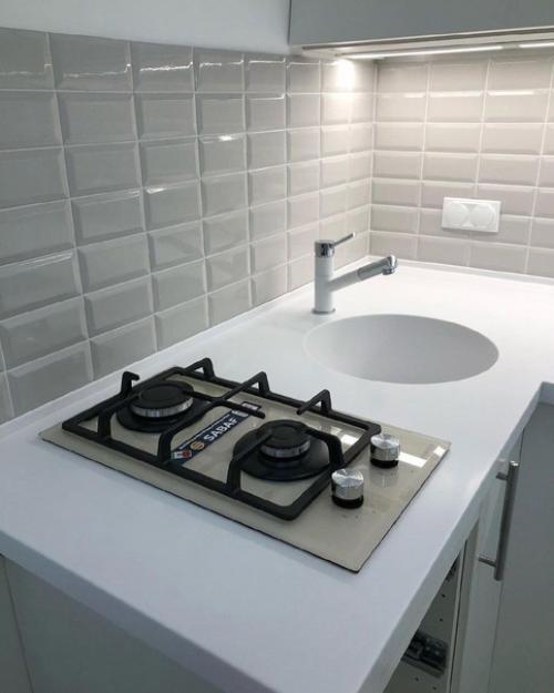 Маленькая, но очень симпатичная кухня. 05