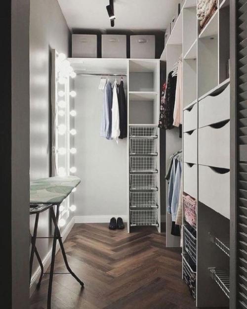 Было небольшое помещение, изначально использовали как подсобку. 02