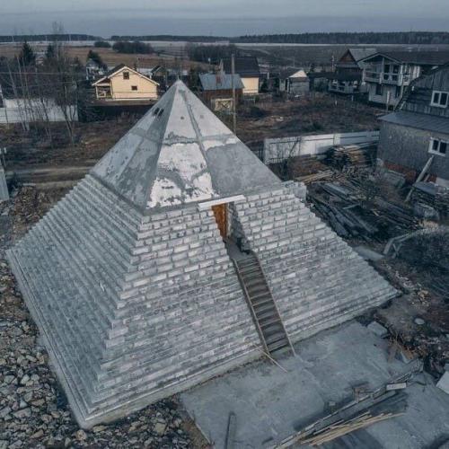 Когда ты осознал, что в прошлой жизни был фараоном.