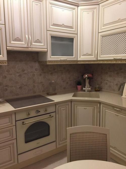 Наша кухня с кучей разнообразных узоров и орнаментов, всегда мечтала о таком стиле. 02