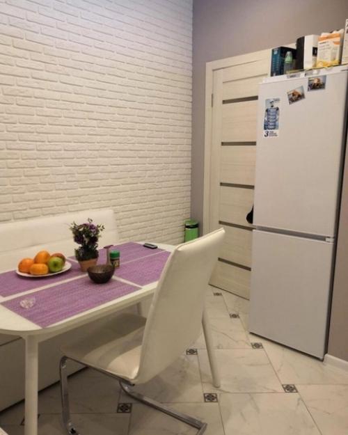 Простой, но очень симпатичный ремонт в однокомнатной квартире.